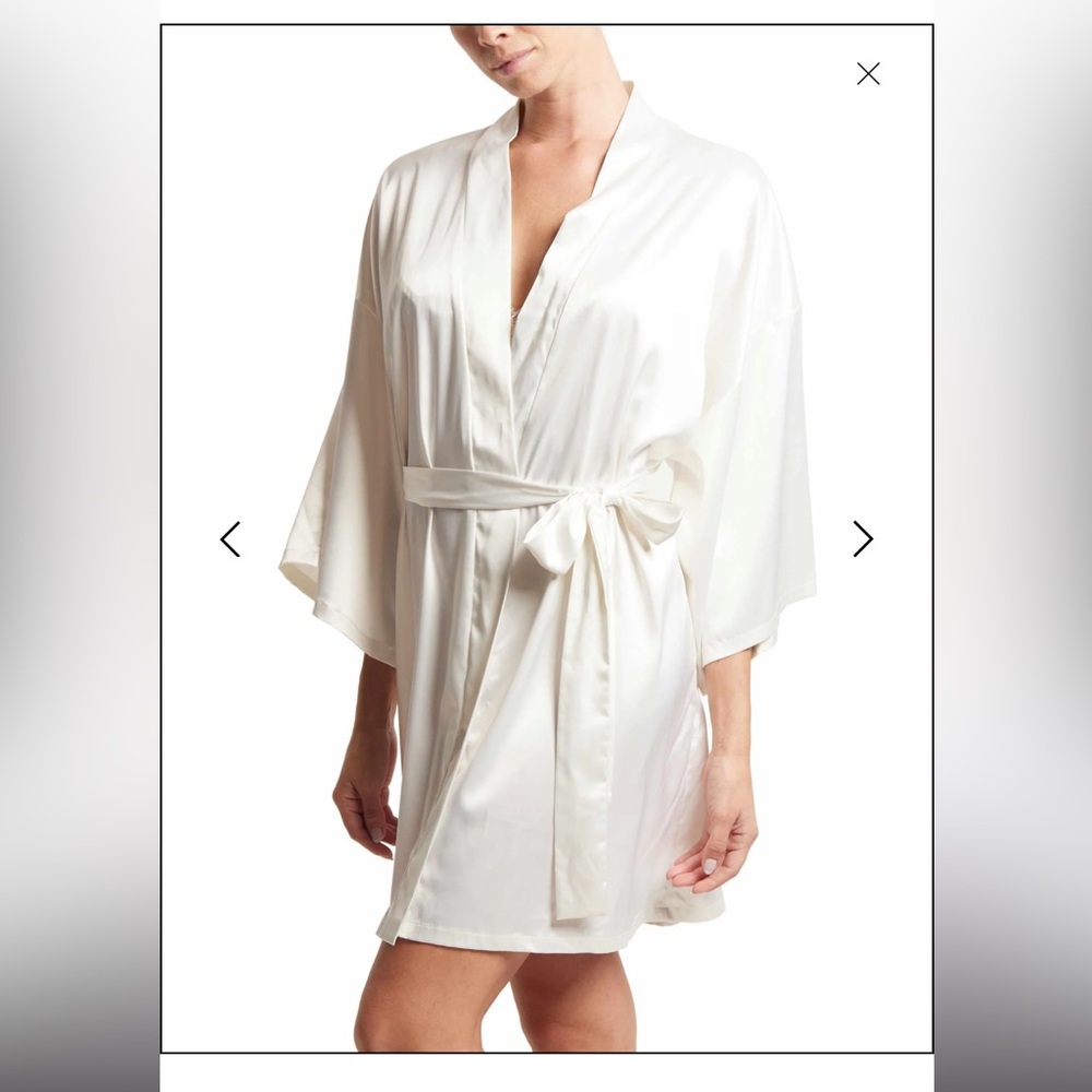 NWT Hanky Panky Satin Sleep robe